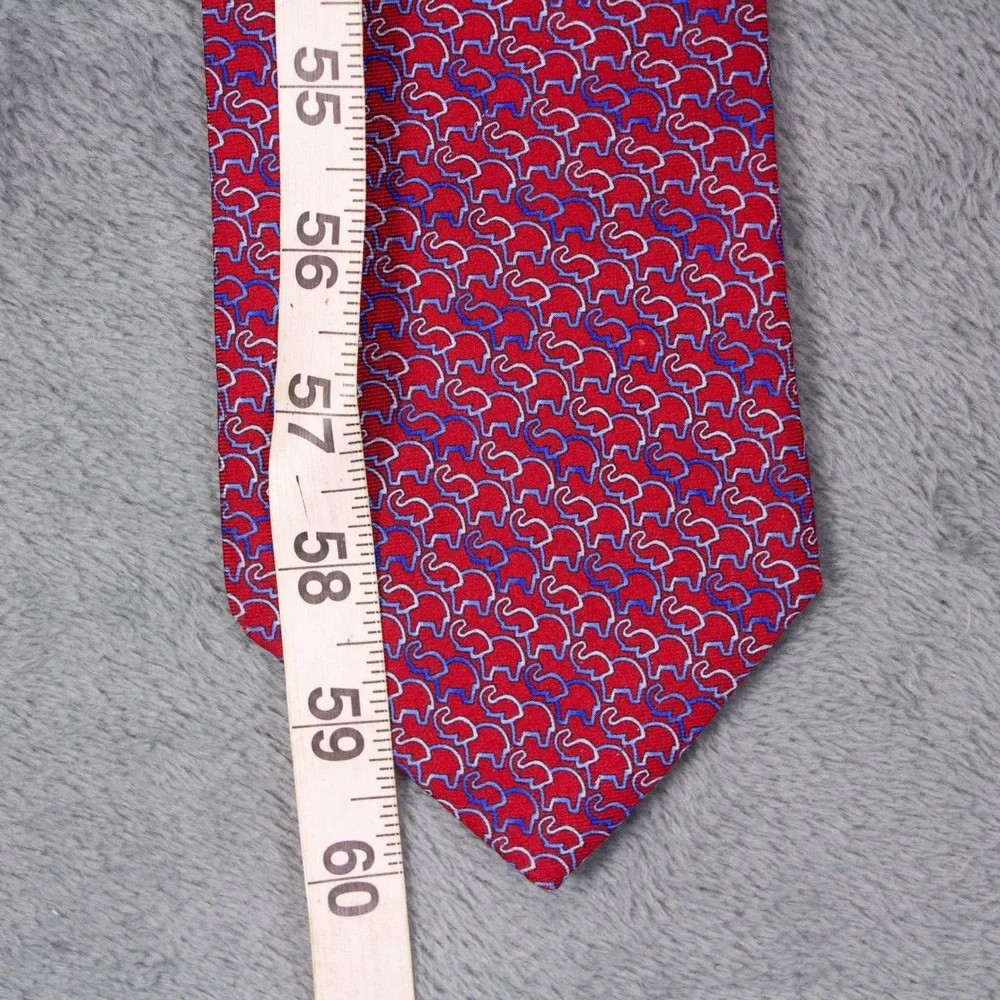 Brooks Brothers Mens Red Elephant Silk Necktie Novelty Pattern Made in USA‎